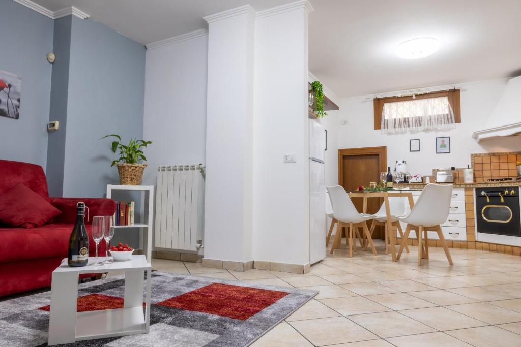 20 min aeroporto FCO - casa tranquilla con parcheggio esterno gratuito