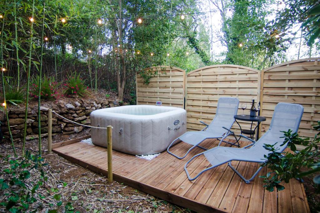 VILLA ISABELLE -2 Appartements - 2 Jacuzzi privatifs photo 3