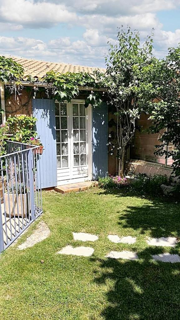 Appartement de 2 chambres avec piscine privee terrasse amenagee et wifi a Le Pontet photo 2