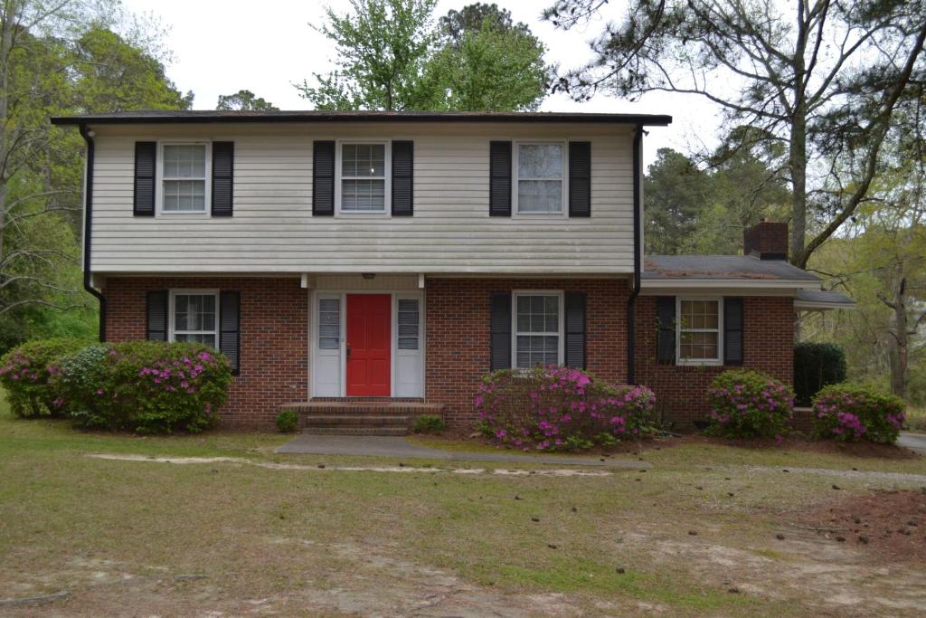5BR Estate on 7 Acres with Private Pond photo 2