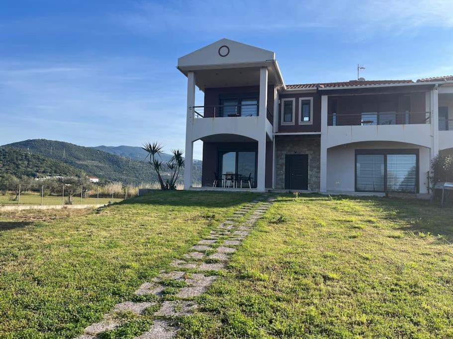 Villa Chiliadou photo 1