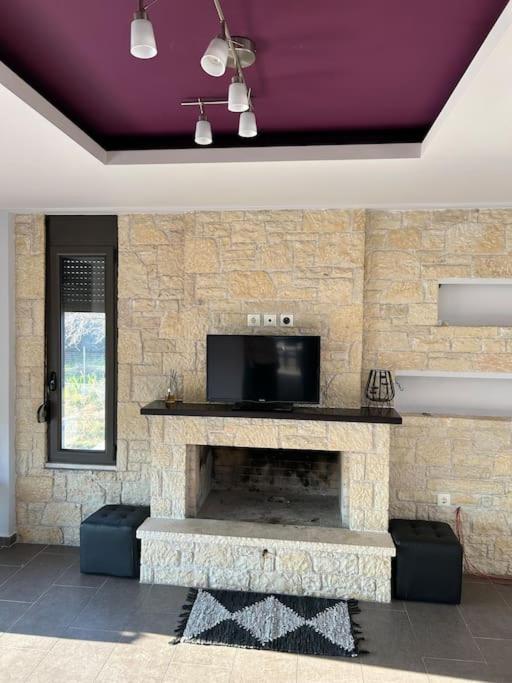 Villa Chiliadou photo 3