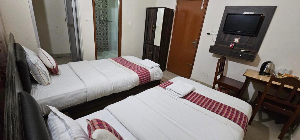 Hotel Simara photo 2