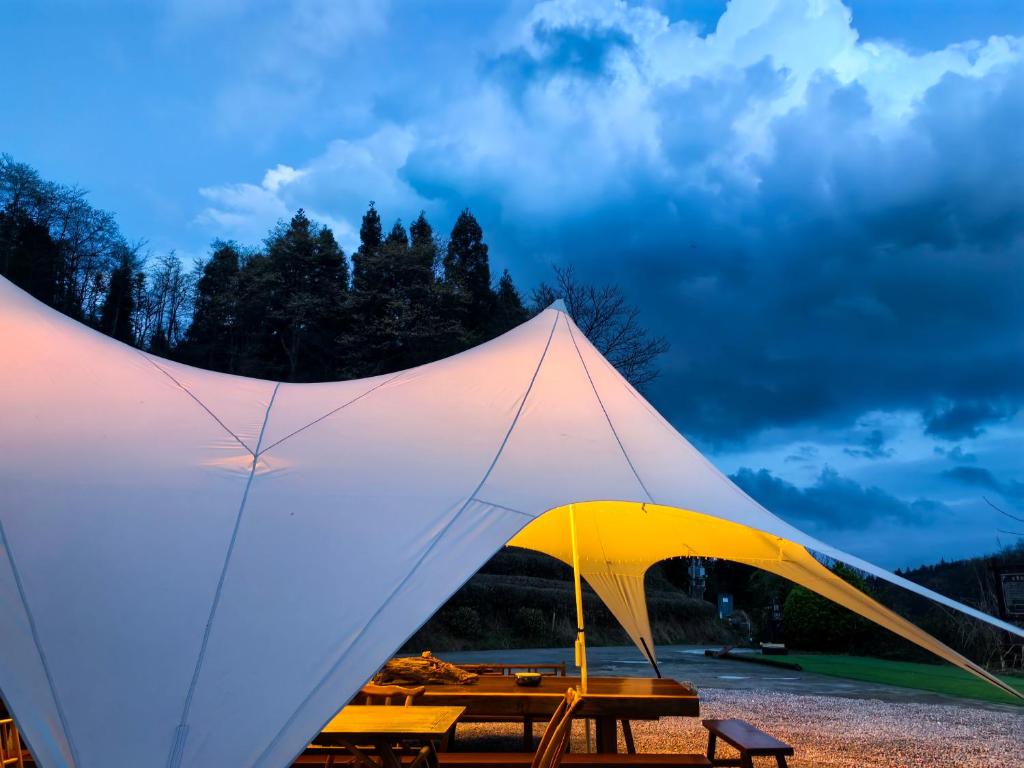 Zhangjiajie National Forest Park Camping photo 4
