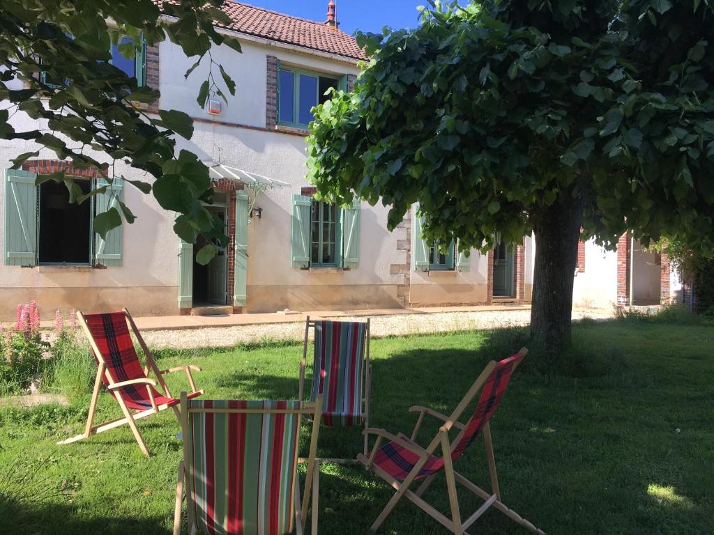 Maison de campagne bourguignonne 19ème entièrement rénovée photo 1