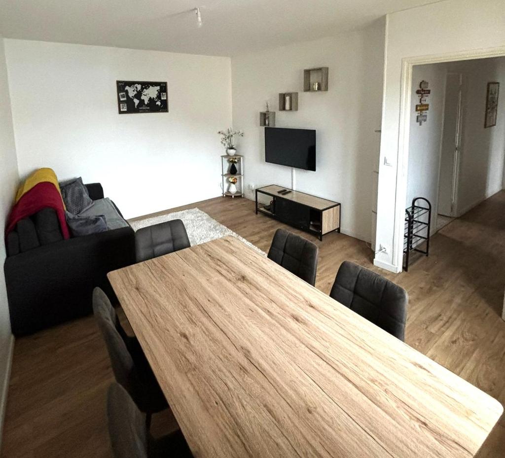 "Charme Vémarien" Appartement proche CDG & Astérix photo 2