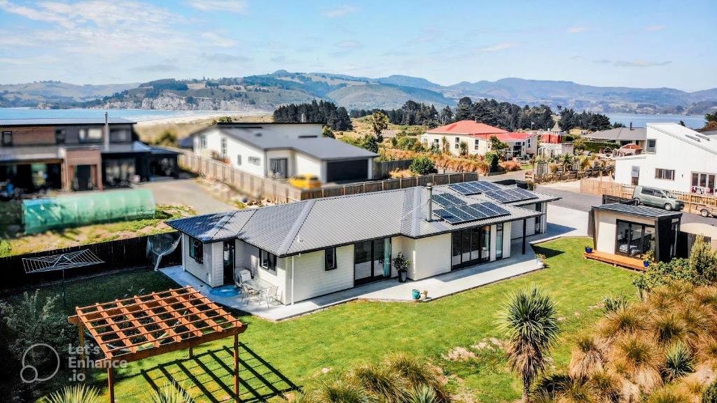 Seaside Retreat in Blueskin Bay near Dunedin photo 1