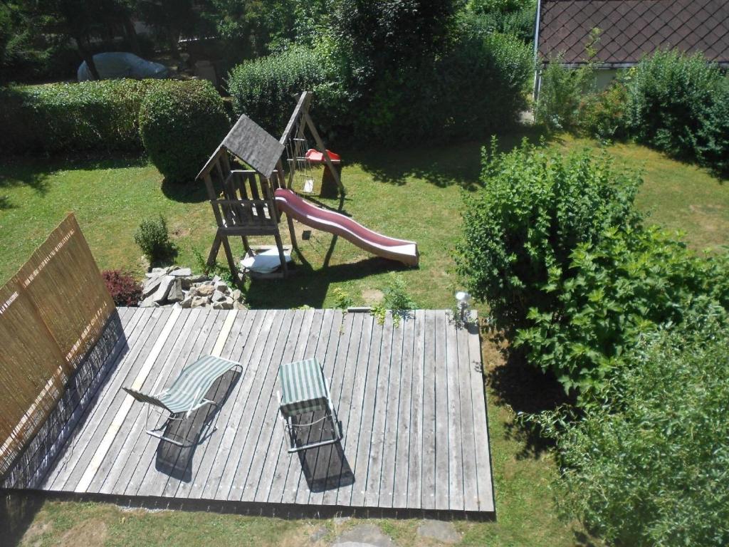 Ferienhaus in Kováov mit Terrasse, Grill und Garten photo 3