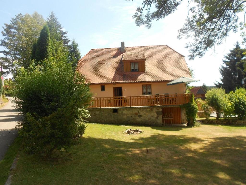 Ferienhaus in Kováov mit Terrasse, Grill und Garten photo 2