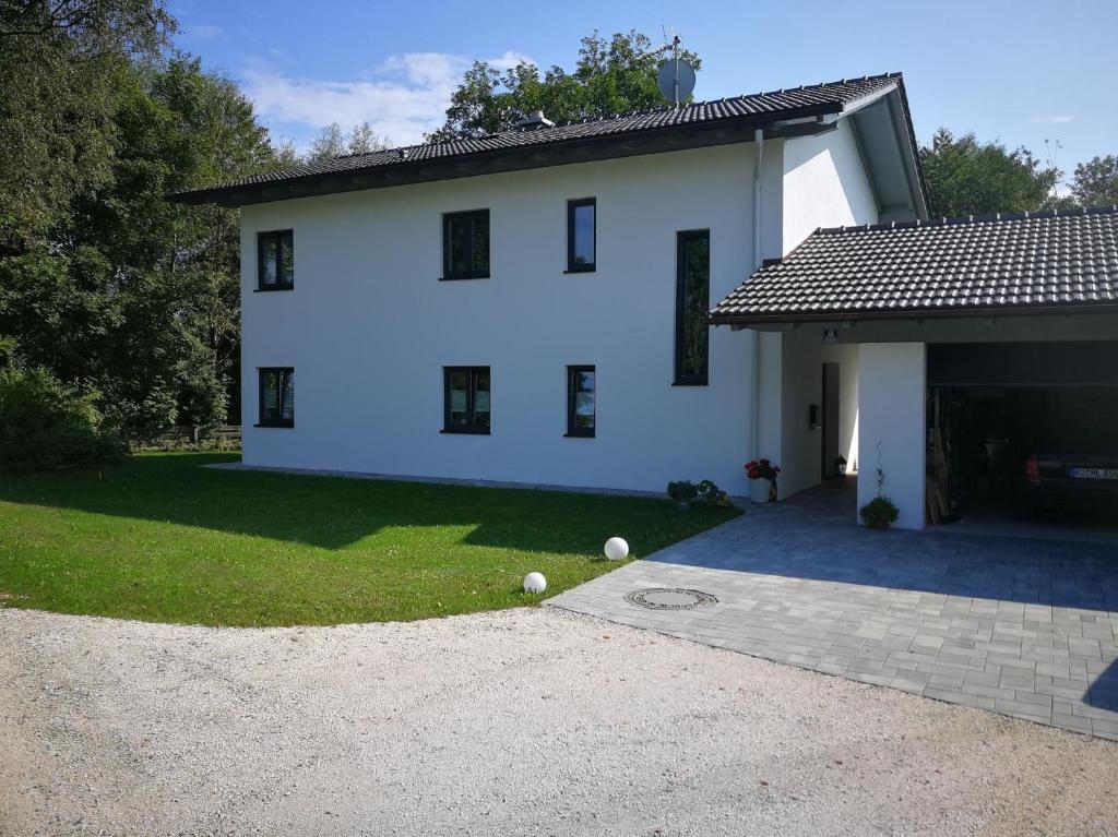 Studio für 4 Personen ca 75 qm in Fridolfing, Bayern Oberbayern photo 1