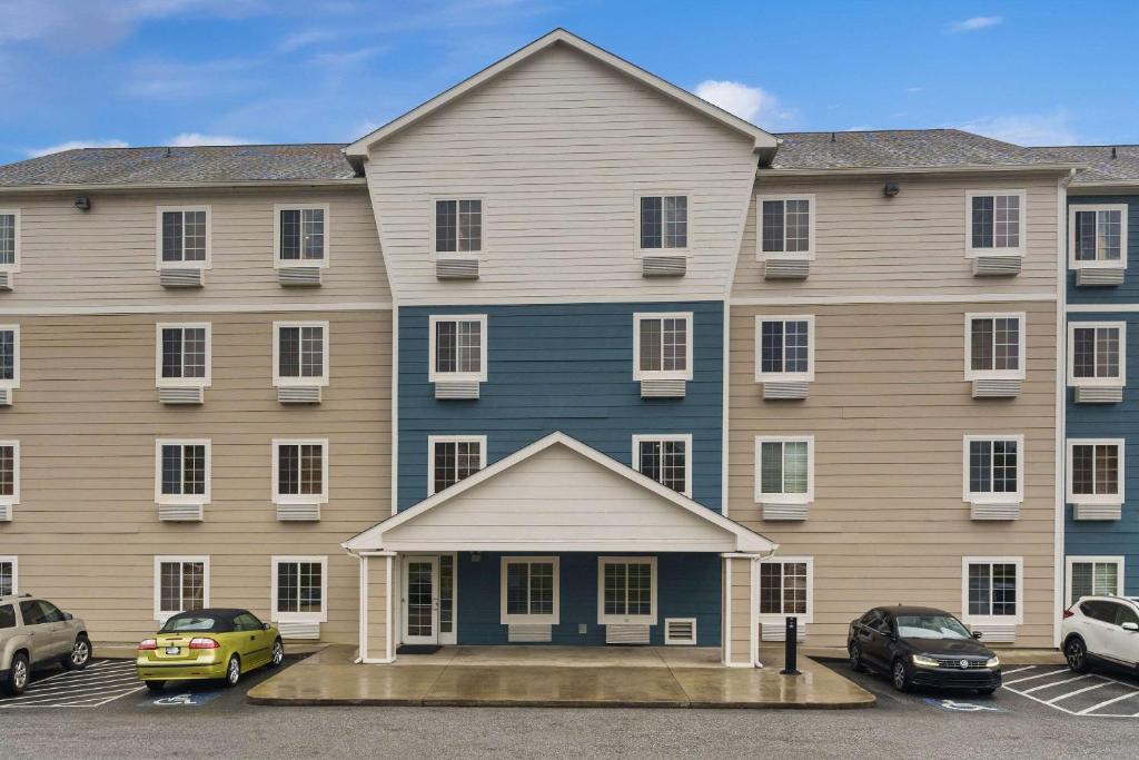 WoodSpring Suites Macon West I-475 image