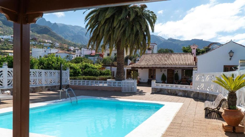 Typisch kanarische Finca mit eigenem Pool im Garten und herrlichem Blick photo 1