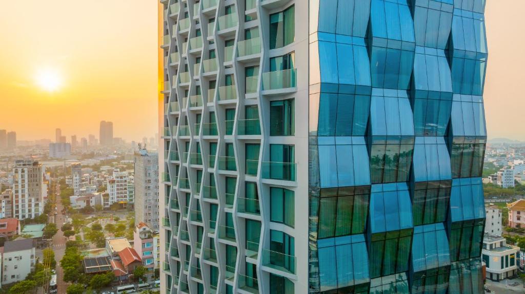 Awaken Da Nang Hotel