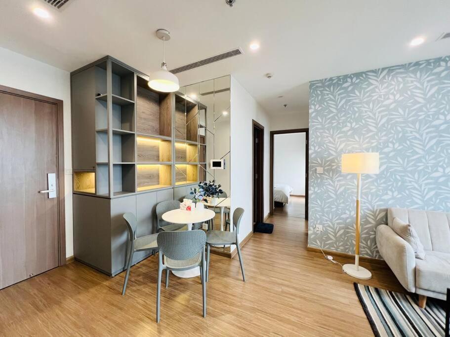 VNRooms - 2BR Vinhomes Skylake/ Unique & Youthful