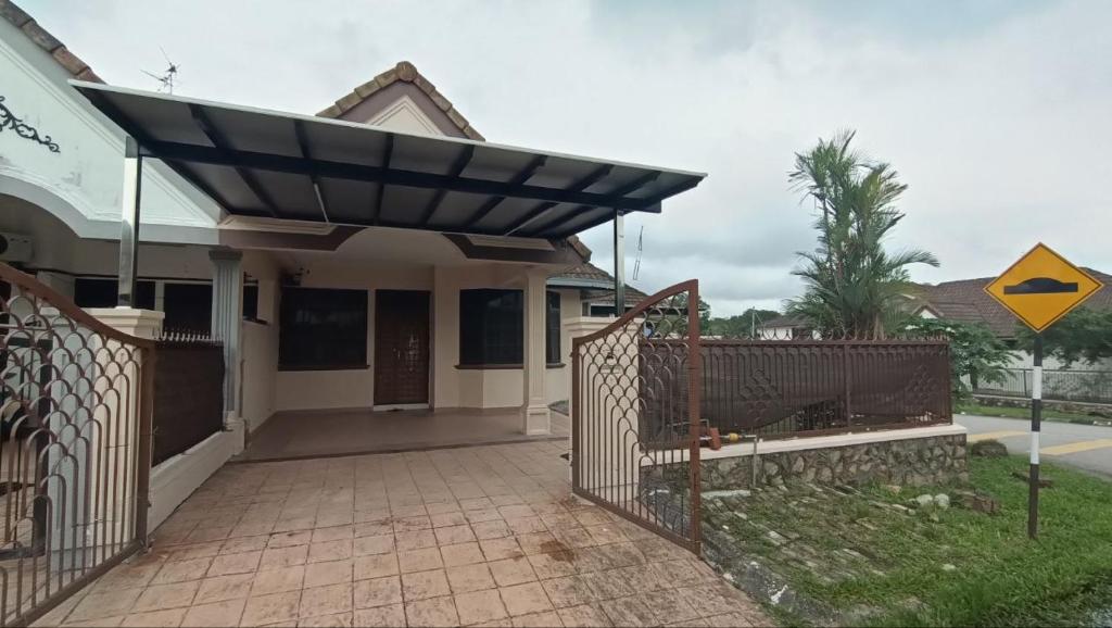 Rinting Corner Islamic Homestay, Pasir Gudang photo 3