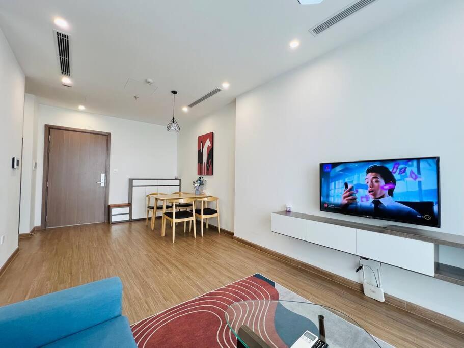 VNRooms - 1BR/ Vinhomes Skylake/ View Korean Town