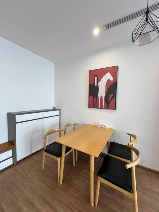 VNRooms - 1BR/ Vinhomes Skylake/ View Korean Town