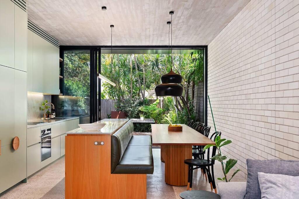 Cozy 3 Bedroom House Annandale photo 4