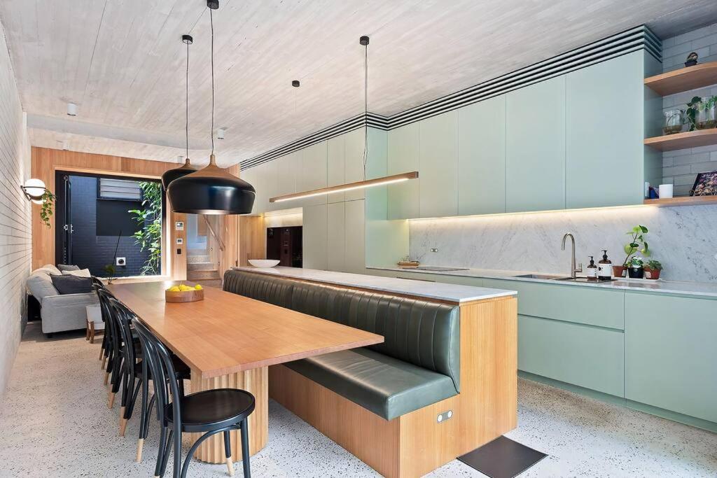 Cozy 3 Bedroom House Annandale photo 2