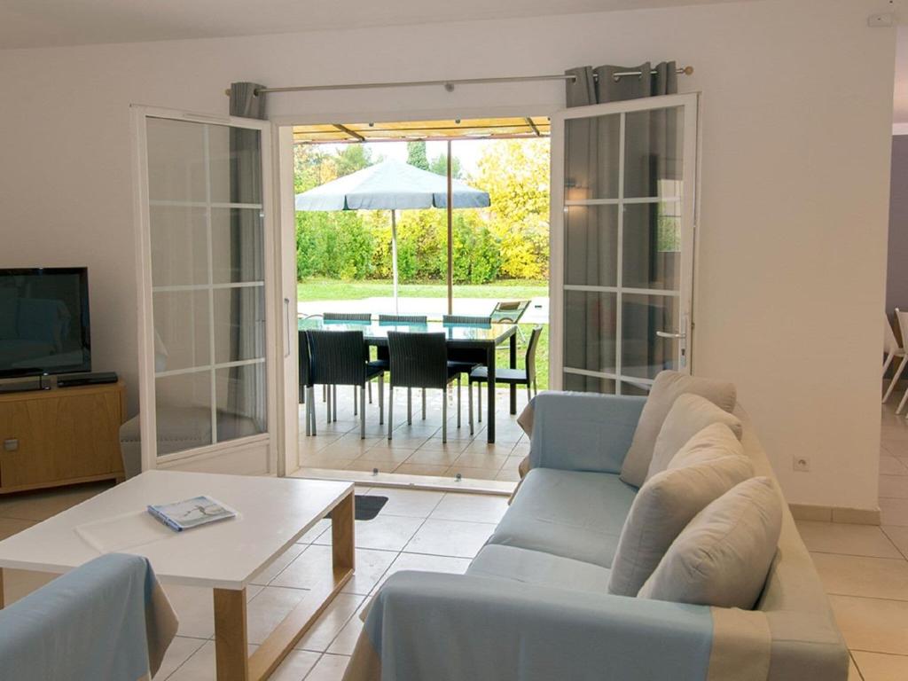 Luxury Provencal villa with AC, in charming Luberon region photo 3