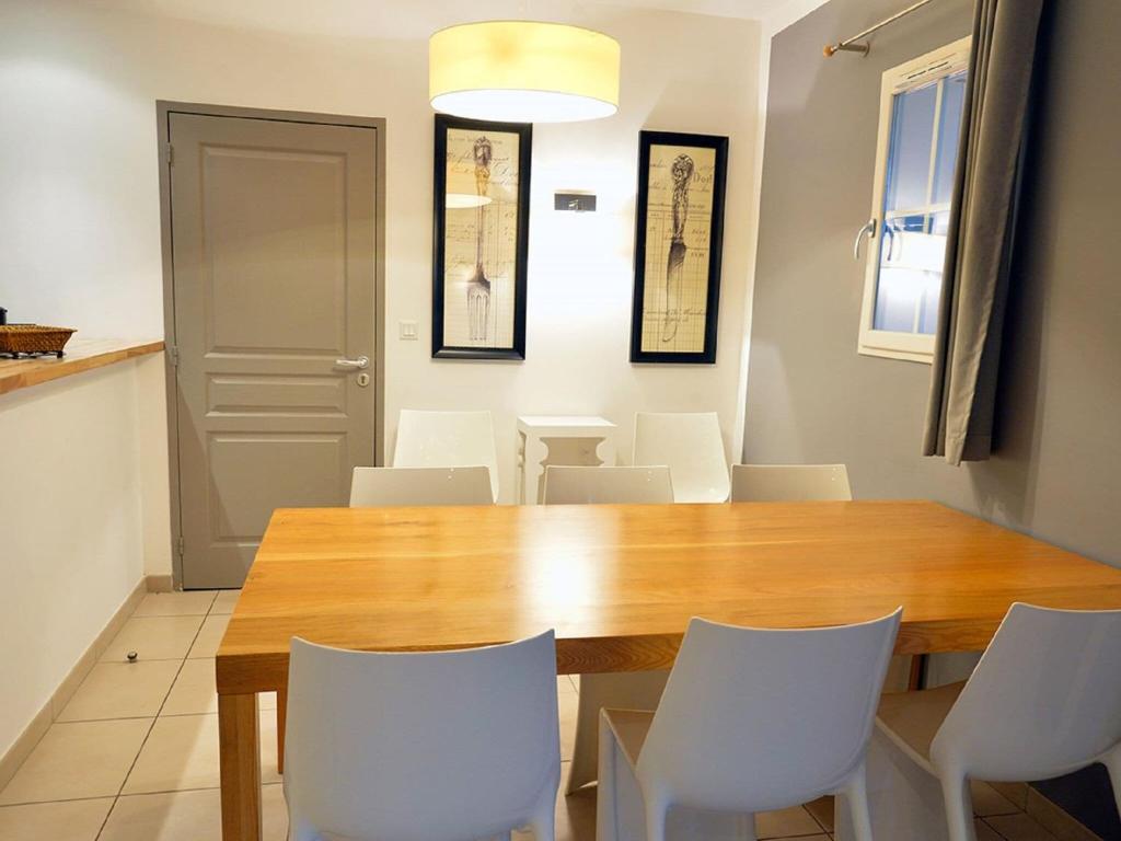 Luxury Provencal villa with AC, in charming Luberon region photo 4