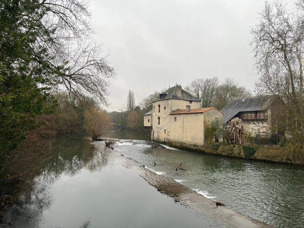 Le Moulin du Clain - Jolie maison à Poitiers photo 4