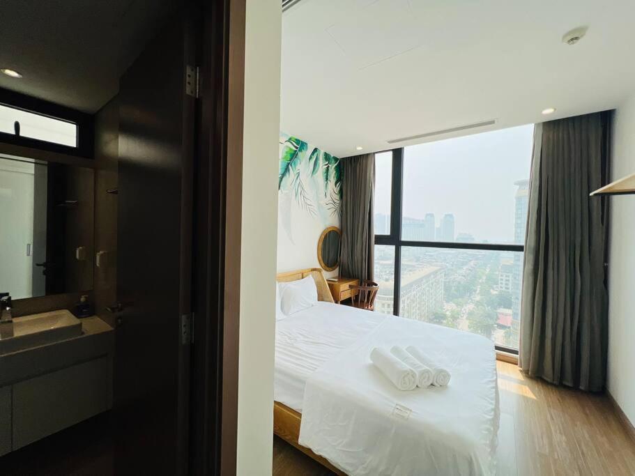 VNRooms - 2BR Vinhomes Skylake/ Tropical Style