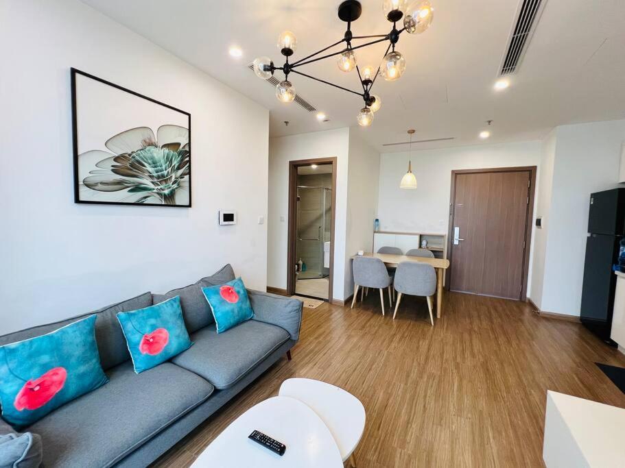 VNRooms - 2BR Vinhomes Skylake/ S3 Tower