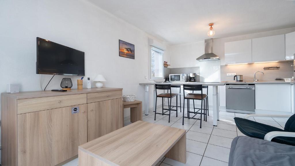 CAP CAMARGUE - B28- Appt 4 pers- lumineux photo 2