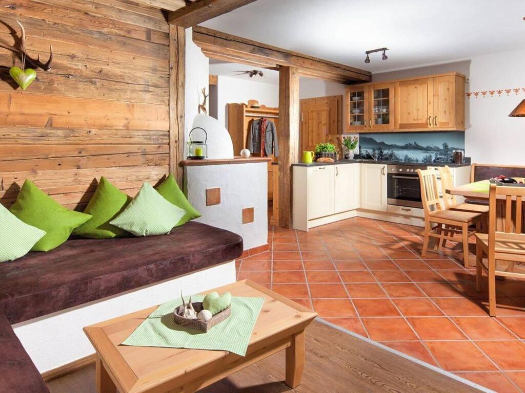 Holiday apartment 2 Roislerlehen
