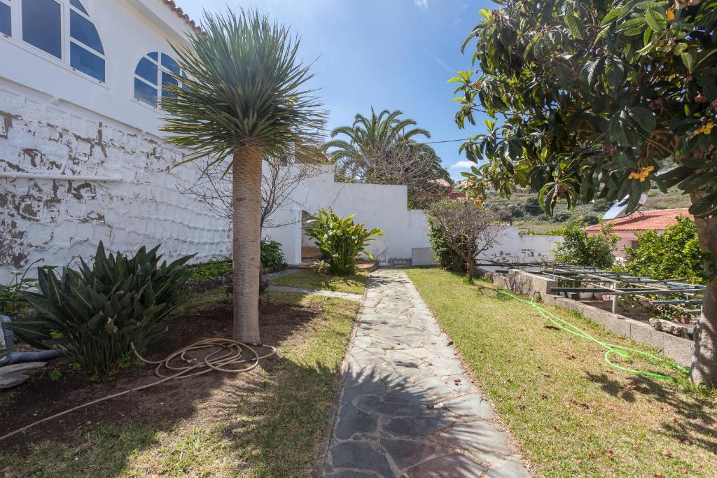 Bandama Country Home - 2BR with garden photo 4