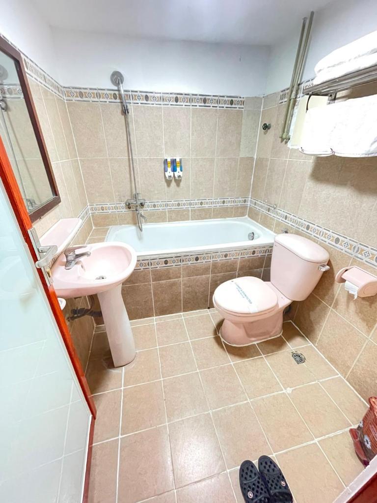Nhat Tan Hotel