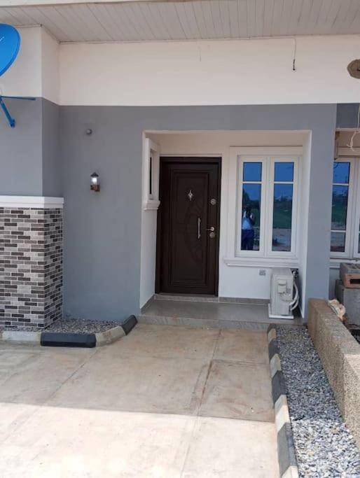 Madoza Apartment - Mowe