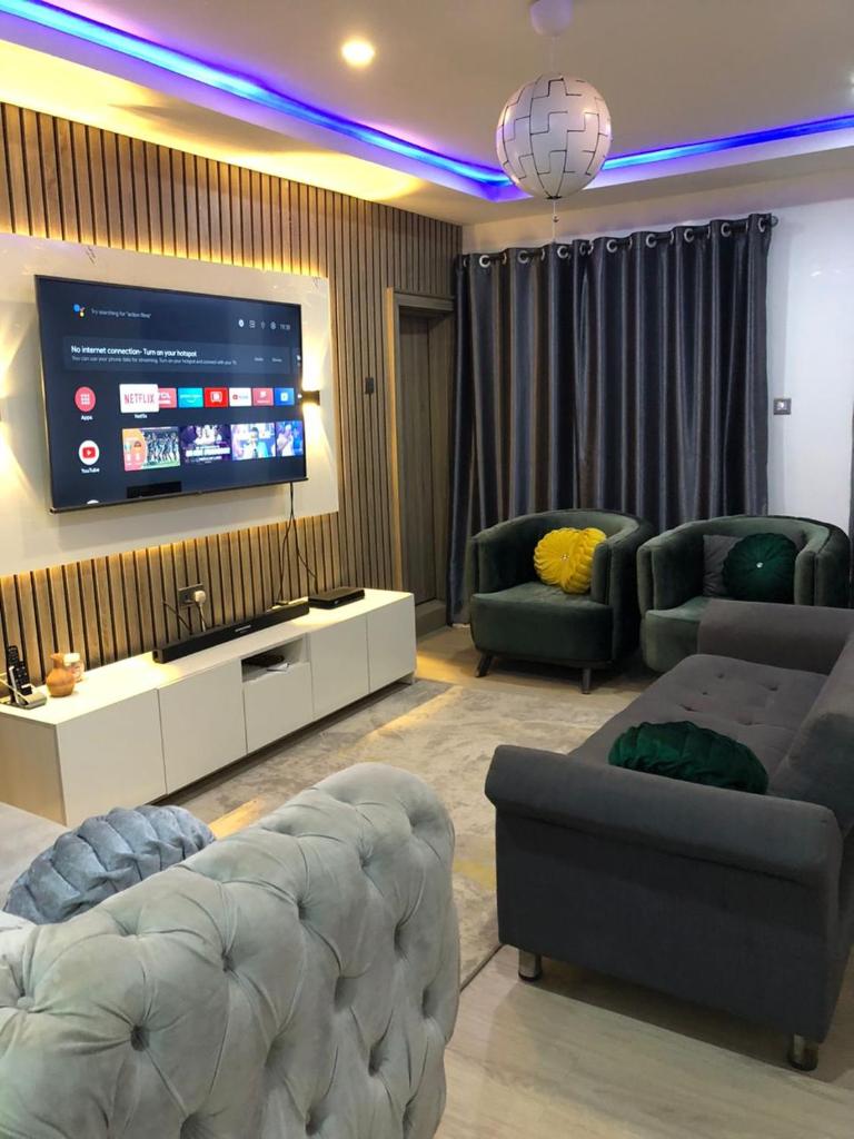 Fully Furnished Apartment in a Private Neighborhood photo 2