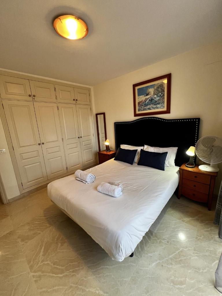 2 bedrooms apartement at Palm Mar 800 m away from the beach with sea view shared pool and furnished terrace photo 3
