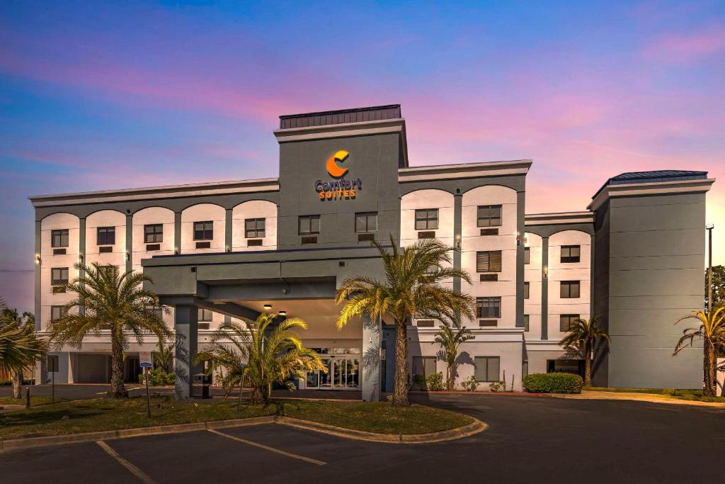 Comfort Suites West Jacksonville image