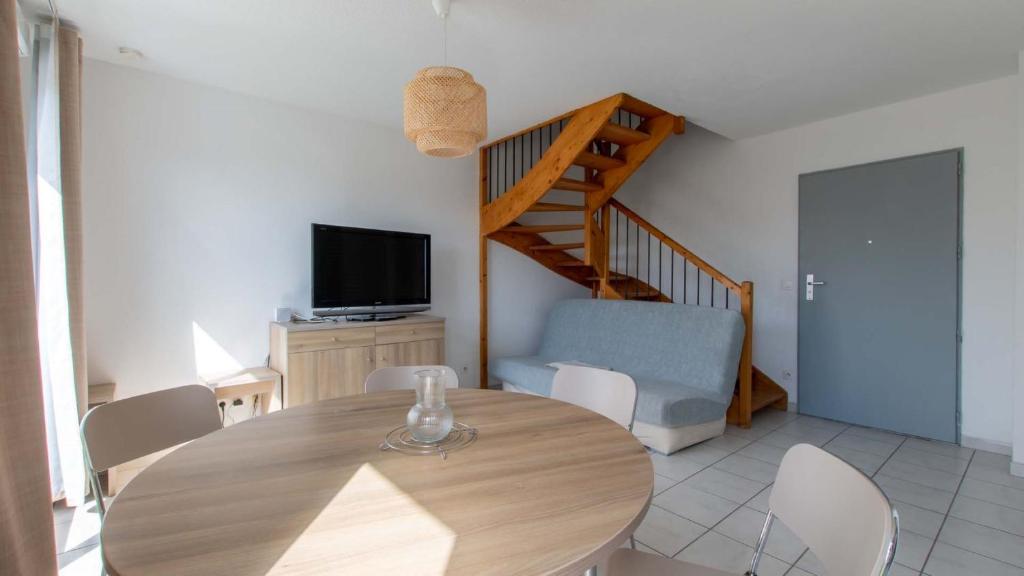 CAP CAMARGUE -F123- Appt lumineux 7 pers photo 1