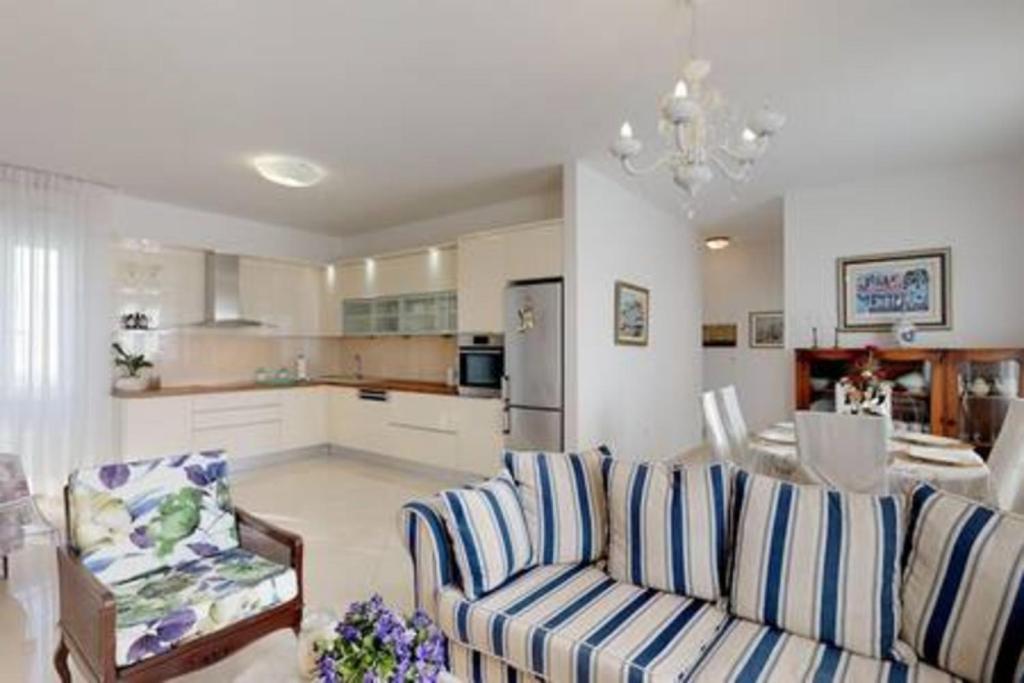 Radovani Luxury Apartment with Private Pool photo 4