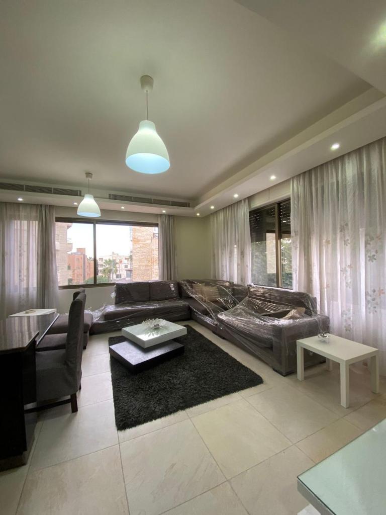 2 bedroom apartment in abdoun photo 2