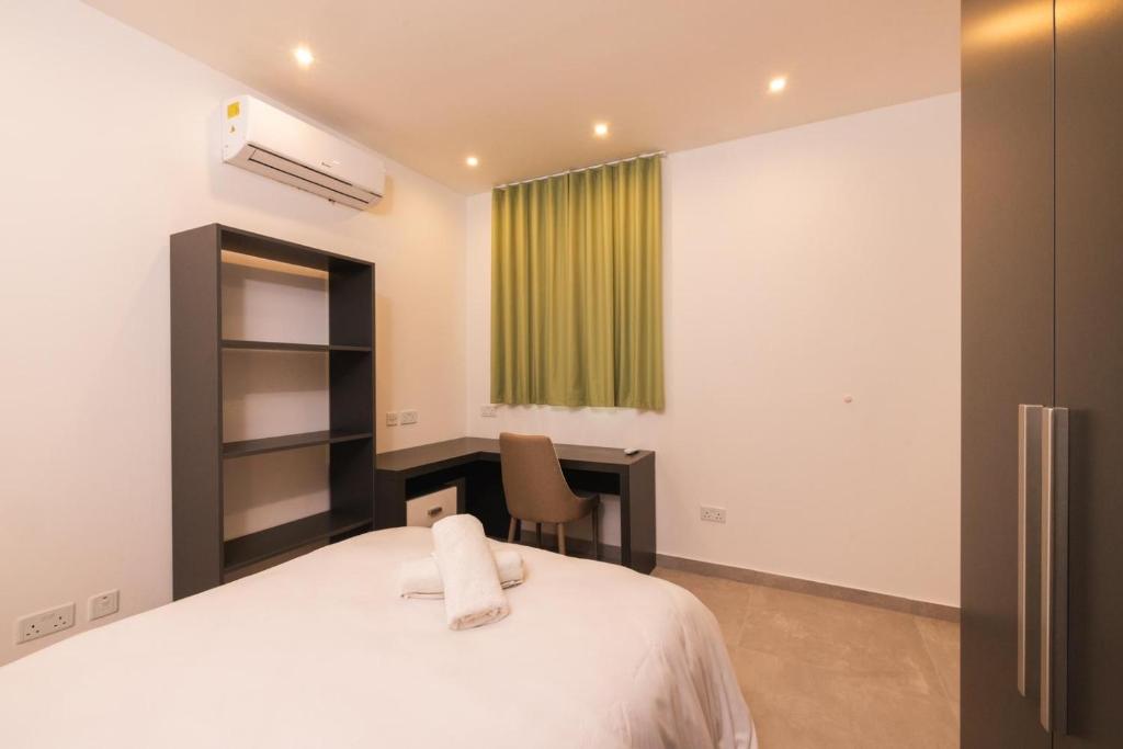Swieqi 3 bedroom apartment 3 photo 3