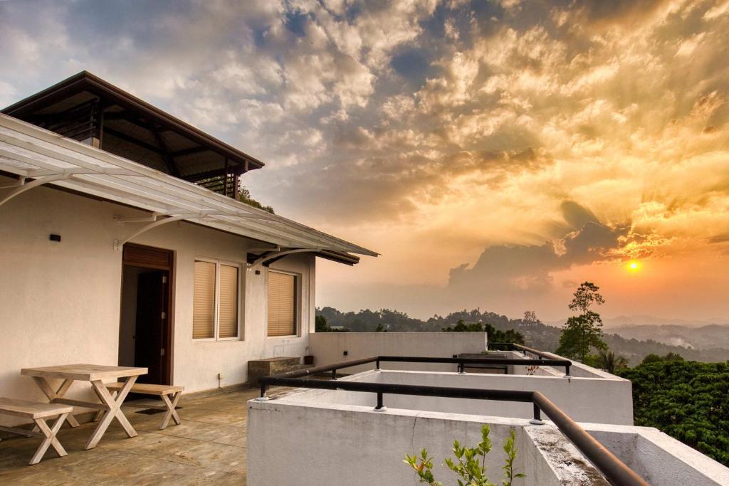 Amandara Hills Kandy photo 2