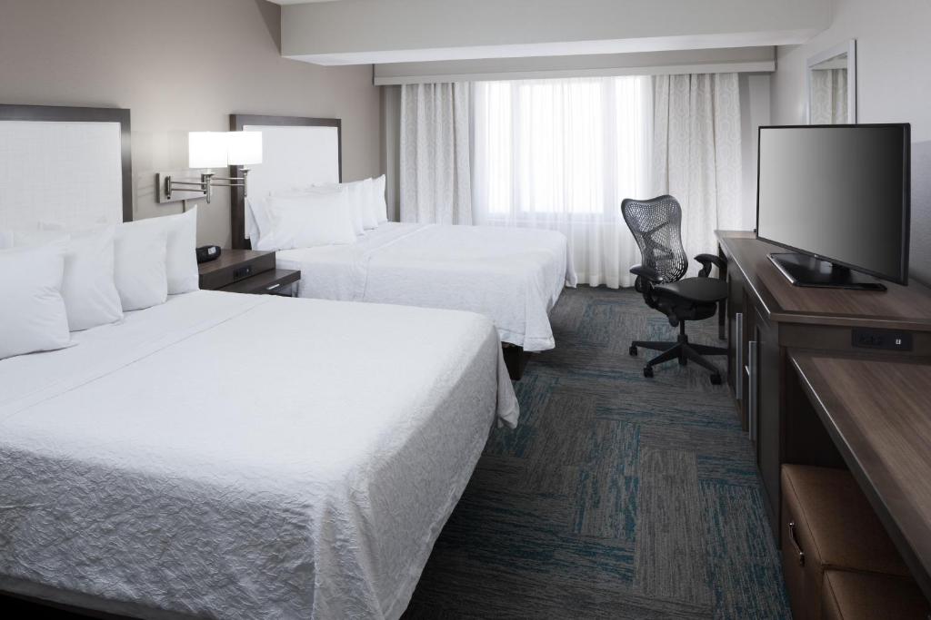 Hampton Inn St Louis- at the Arch photo 1
