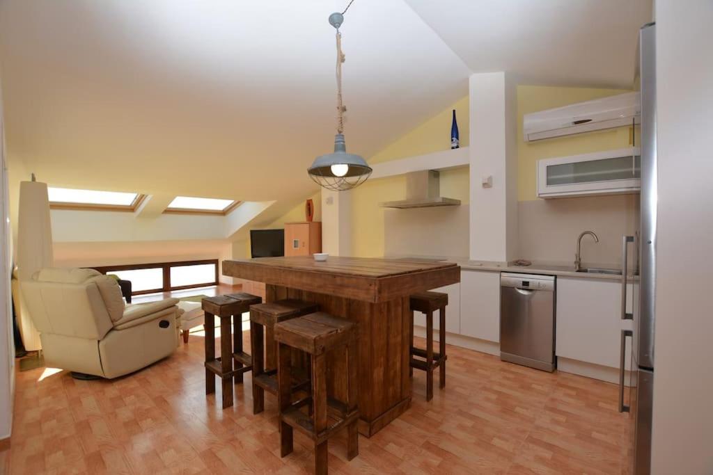 Private and charming apartment in front of the sea photo 2