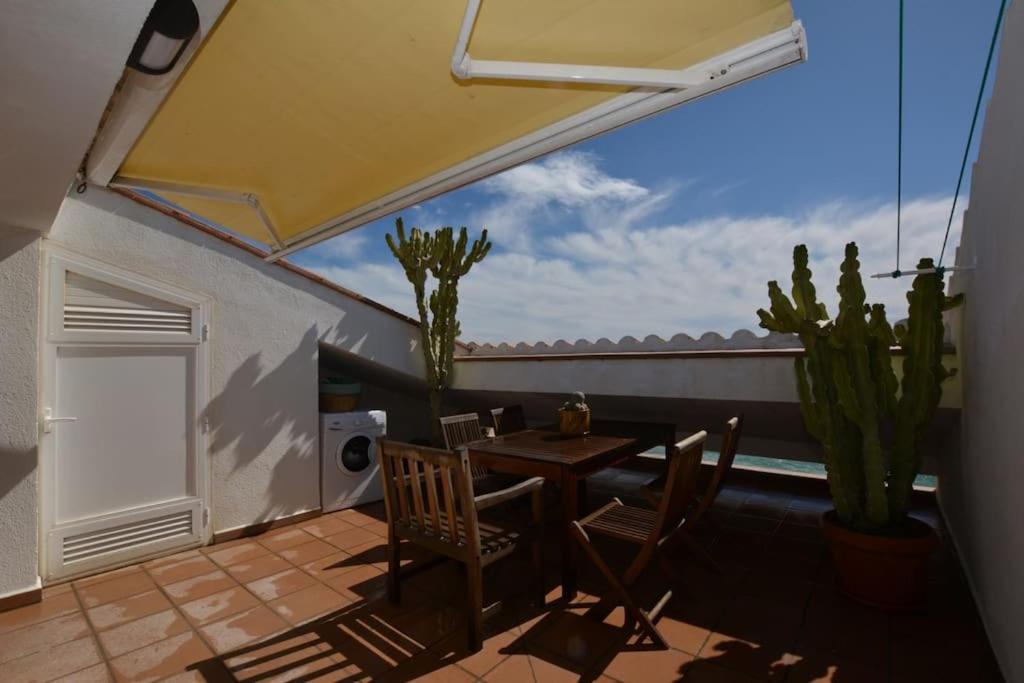 Private and charming apartment in front of the sea photo 3