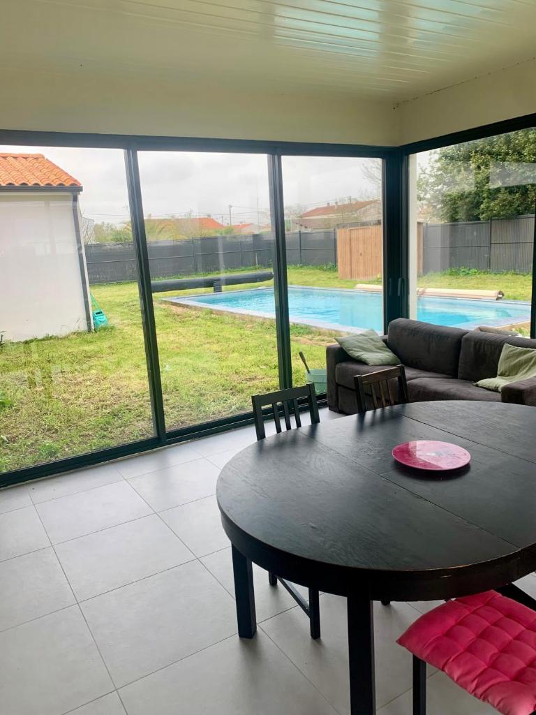 belle maison avec piscine photo 3