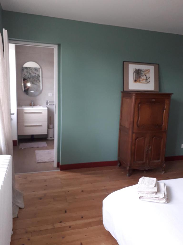 Chambre d'hôtes suite aux glycines photo 4