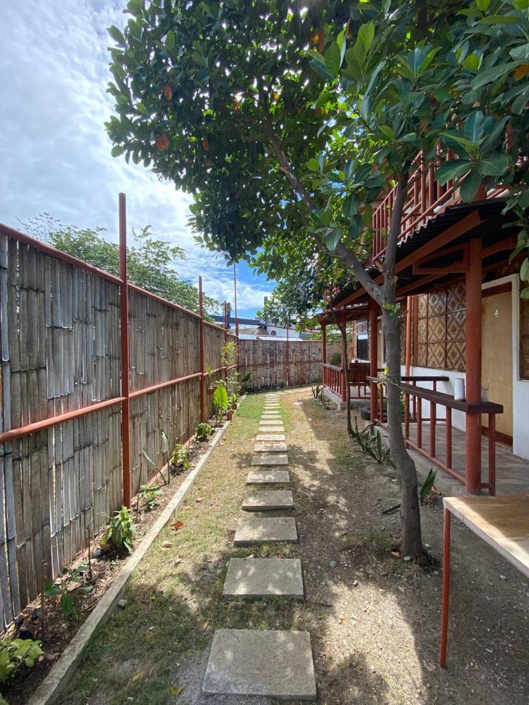 TopBudz Hostel Moalboal Family photo 4