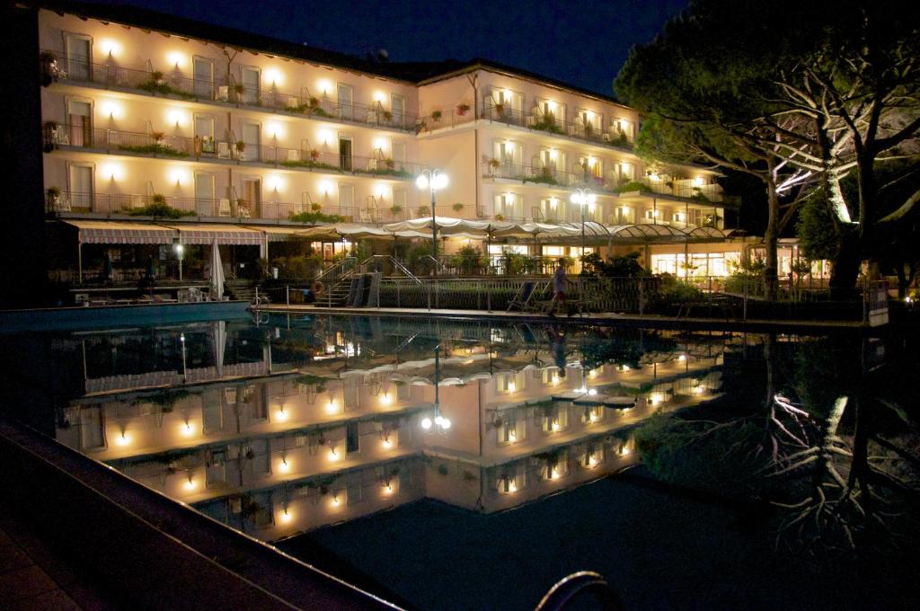 Hotel Marina photo 2