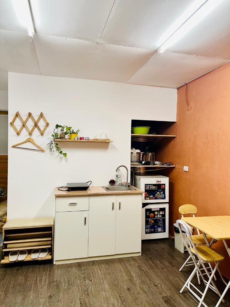 Sen's Cozy House - 02 Queen beds - Kitchen - Center of Old Quarter, Hoan Kiem district