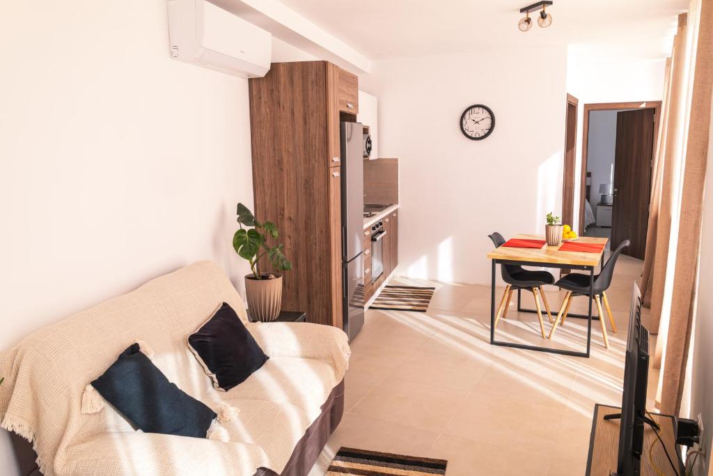 Bright Penthouse with large terrace photo 4